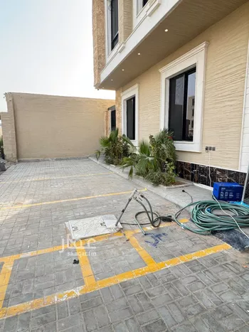 عمارة للبيع في شارع رقم 266, حي المونسية, مدينة الرياض, منطقة الرياض صورة 3
