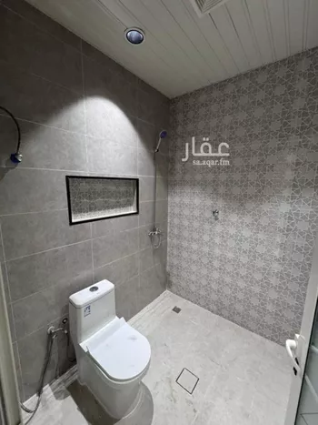 شقة للبيع في شارع شارع الامير بندر بن عبد العزيز, حي المحمدية 2, مدينة جازان, منطقة جازان صورة 3