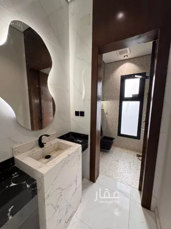 شقة للبيع في شارع ابي الحسن الاغر, حي السويس 1, مدينة جازان, منطقة جازان صورة 3