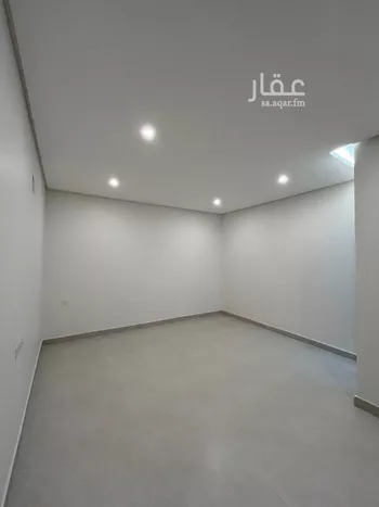 فيلا للإيجار في شارع طاهر النويري, حي عكاظ, مدينة الرياض, منطقة الرياض صورة 2