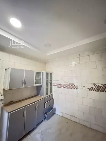شقة للإيجار في شارع نجران, حي ظهرة لبن, مدينة الرياض, منطقة الرياض صورة 3