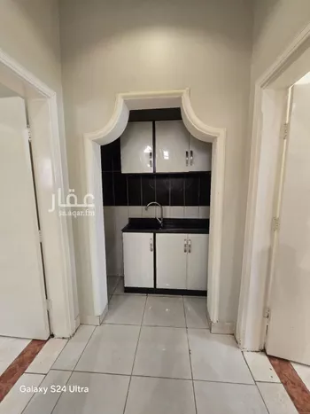 شقة للإيجار في شارع الخزنة, حي إشبيلية, مدينة الرياض, منطقة الرياض صورة 4