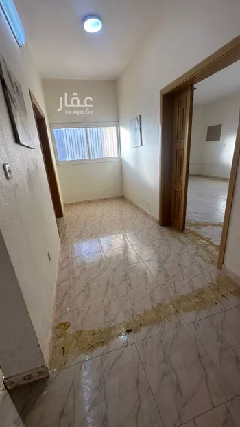 دور للبيع في شارع أحمد بن عثمان, حي العريجاء الغربي, مدينة الرياض, منطقة الرياض صورة 2