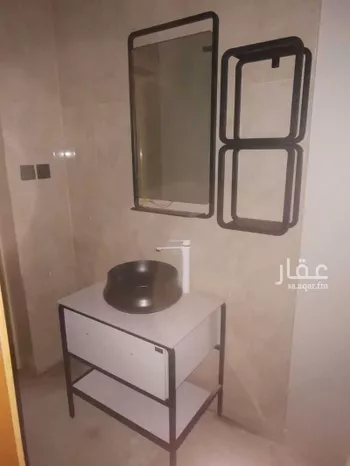 شقة للإيجار في شارع حاطب ابن عبدالعزي القرشي ، حي الزهور ، جازان ، منطقة جازان