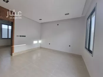 فيلا للبيع في شارع سعد بن إبراهيم, حي عكاظ, مدينة الرياض, منطقة الرياض صورة 5