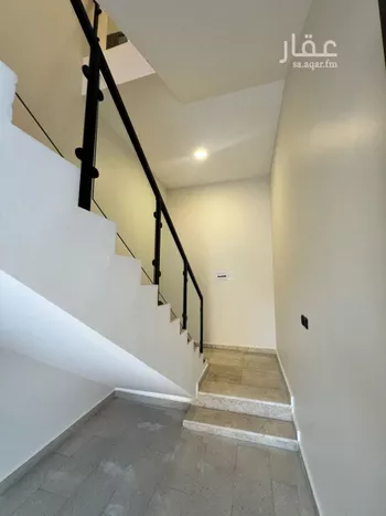دور للبيع في شارع رقم 389, حي المونسية, مدينة الرياض, منطقة الرياض صورة 4
