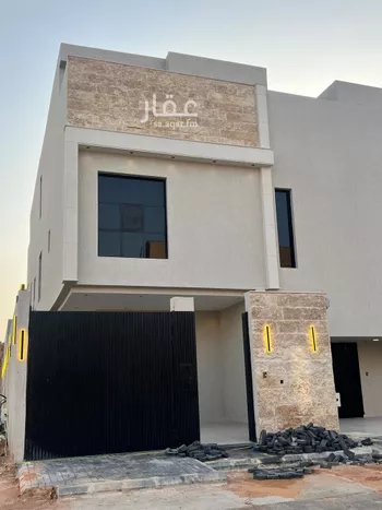 دور للبيع في شارع رقم 389, حي المونسية, مدينة الرياض, منطقة الرياض صورة 3