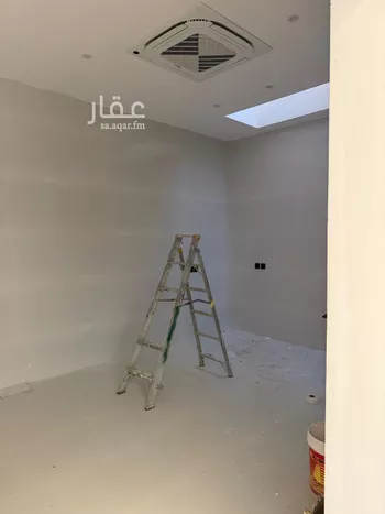 فيلا للبيع في شارع أحمد بن الحسن الأنصاري, حي المهدية, مدينة الرياض, منطقة الرياض صورة 2