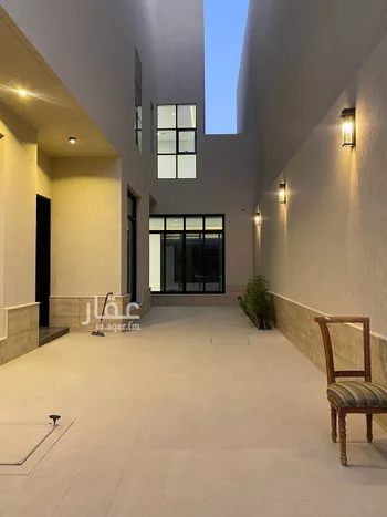 فيلا للبيع في شارع قطب الدين بن السلطان, حي المهدية, مدينة الرياض, منطقة الرياض صورة 2