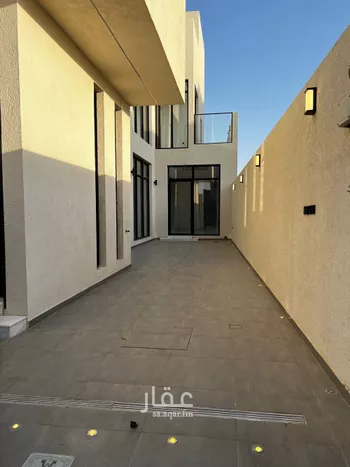 فيلا للبيع في شارع أحمد بن الحسن الأنصاري, حي المهدية, مدينة الرياض, منطقة الرياض صورة 2