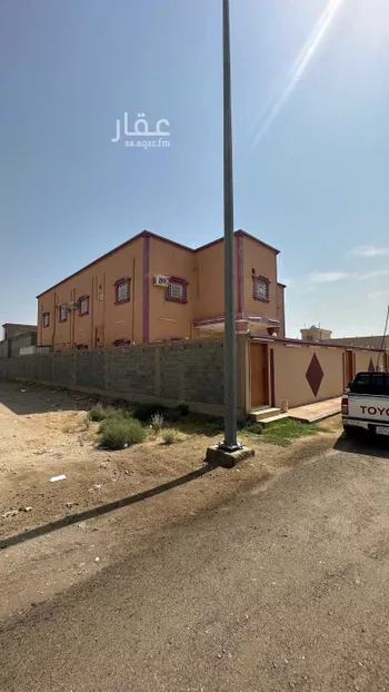 فيلا للبيع في شارع العزيزية 29, حي العزيزية, مدينة تثليث, منطقة عسير صورة 3