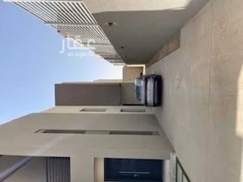 فيلا للإيجار في شارع عز الدين بن فهد ، حي عكاظ ، الرياض ، منطقة الرياض صورة 3