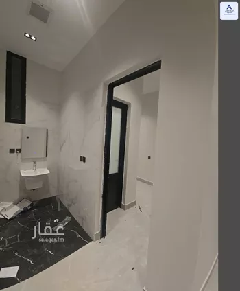 فيلا للبيع في شارع قيس بن الملوح, حي الرمال, مدينة الرياض, منطقة الرياض صورة 5