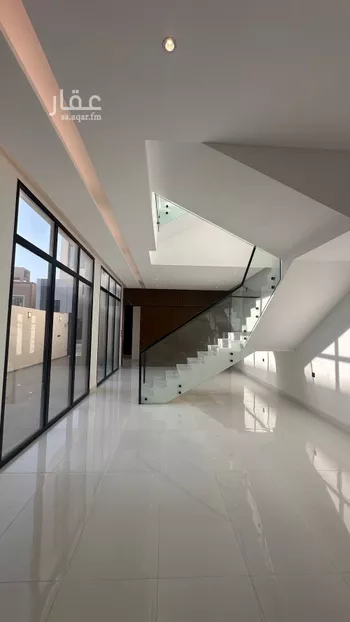 فيلا للبيع في شارع أحمد بن الحسن الأنصاري, حي المهدية, مدينة الرياض, منطقة الرياض صورة 4