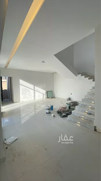فيلا للبيع في شارع أحمد بن الحسن الأنصاري, حي المهدية, مدينة الرياض, منطقة الرياض صورة 4