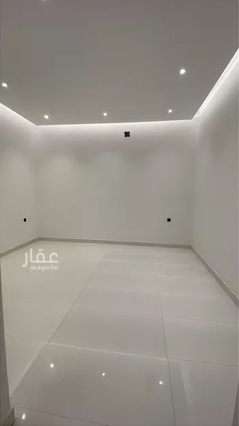 فيلا للبيع في شارع أحمد بن الحسن الأنصاري, حي المهدية, مدينة الرياض, منطقة الرياض صورة 5