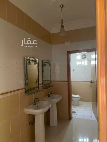 شقة للإيجار في شارع الامام تركي بن عبد الله ، حي الخالدية ، ابها ، منطقة عسير صورة 2