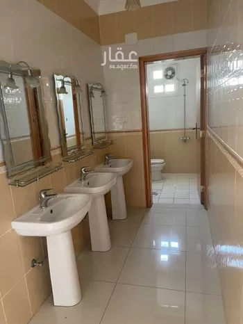 شقة للإيجار في شارع الامام تركي بن عبد الله ، حي الخالدية ، ابها ، منطقة عسير صورة 4