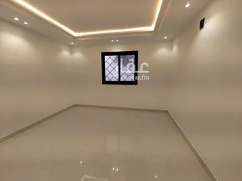 دور للبيع في شارع حرب السلمي, حي بدر, مدينة الرياض, منطقة الرياض صورة 4