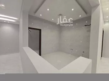 شقة للإيجار في شارع ابن عبد الساتر ، حي المروة ، جدة ، جدة