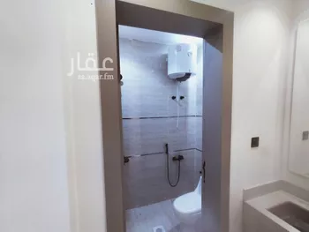 دور للبيع في شارع شرحبيل بن سعد, حي بدر, مدينة الرياض, منطقة الرياض صورة 3