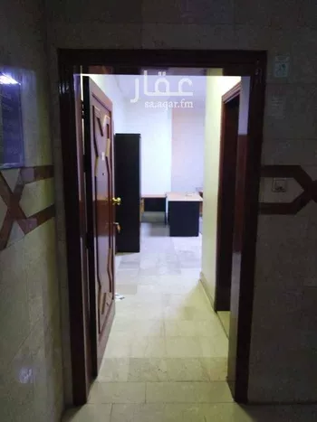 مكتب تجاري للإيجار في طريق المدينة المنورة ، حي السلامة ، جدة ، جدة صورة 2