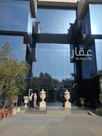 مكتب تجاري للإيجار في شارع عبدالله بن سليمان الحمدان ، حي السليمانية ، الرياض ، الرياض