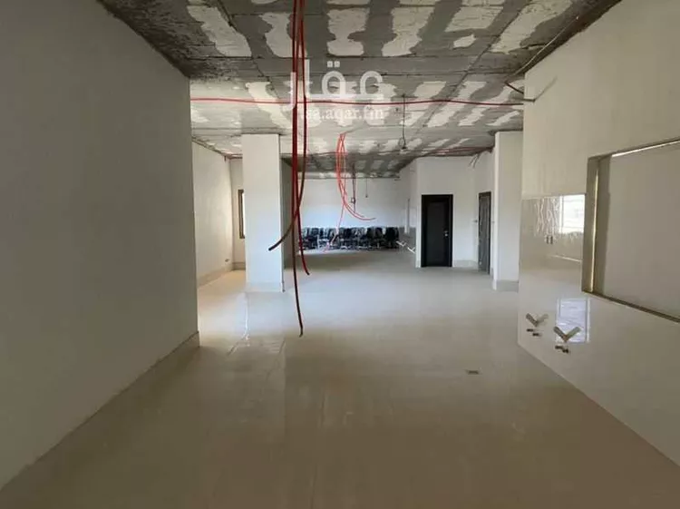 مكتب تجاري للإيجار في شارع عمرو بن معمر, حي المهدية, مدينة الرياض, منطقة الرياض صورة 4