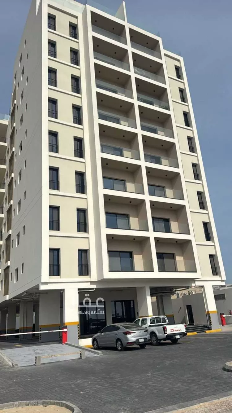 شقة للإيجار في شارع الخفجي, حي الحمراء, مدينة الخبر, المنطقة الشرقية