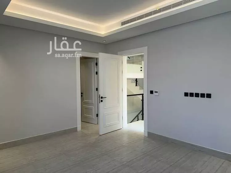 فيلا للإيجار في شارع الباقورة, حي الحمراء, مدينة الرياض, منطقة الرياض صورة 3