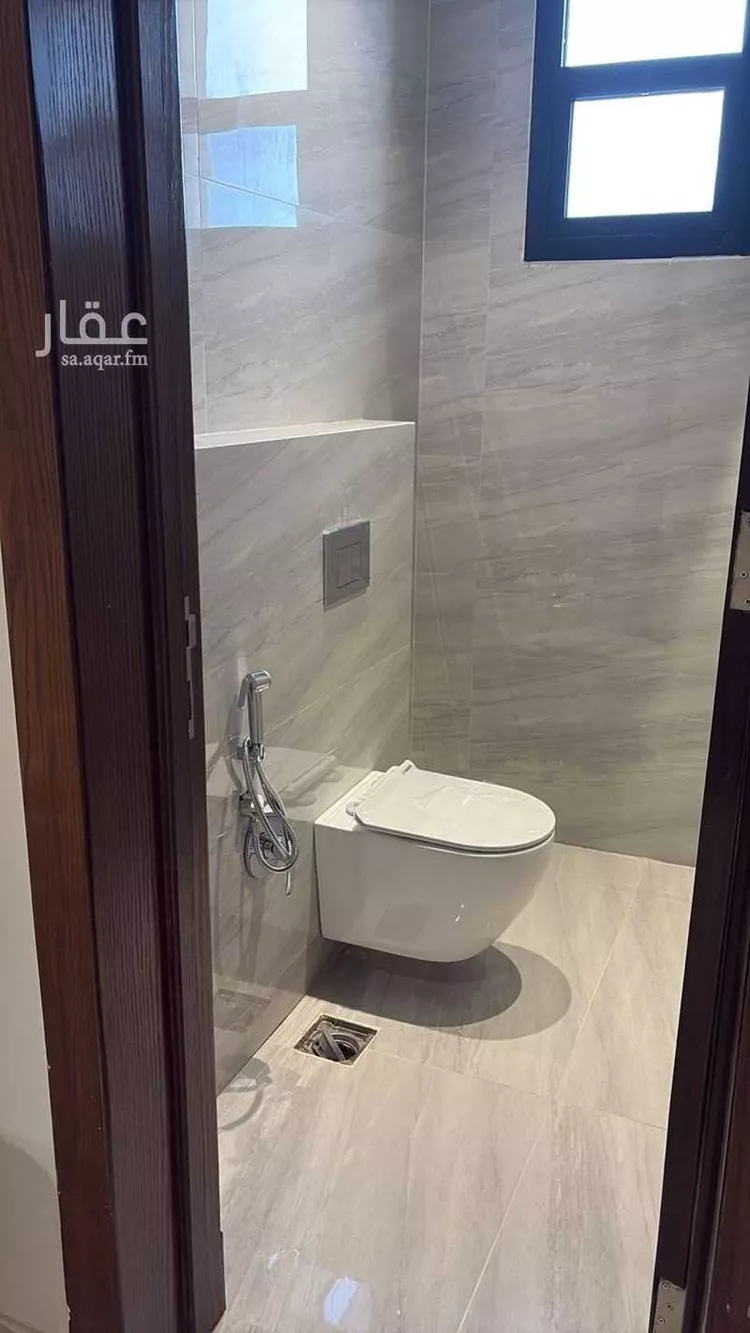 عمارة للإيجار في شارع تبوك, حي ظهرة لبن, مدينة الرياض, منطقة الرياض