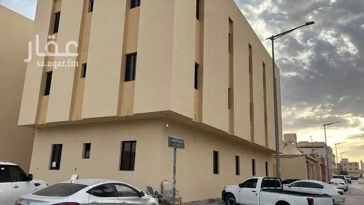 عمارة للإيجار في شارع تبوك, حي ظهرة لبن, مدينة الرياض, منطقة الرياض صورة 2