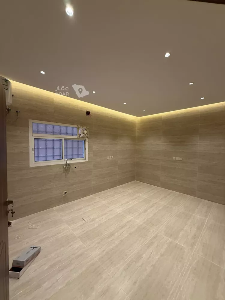 Floor for Rent in Riyadh Al Maizilah 16