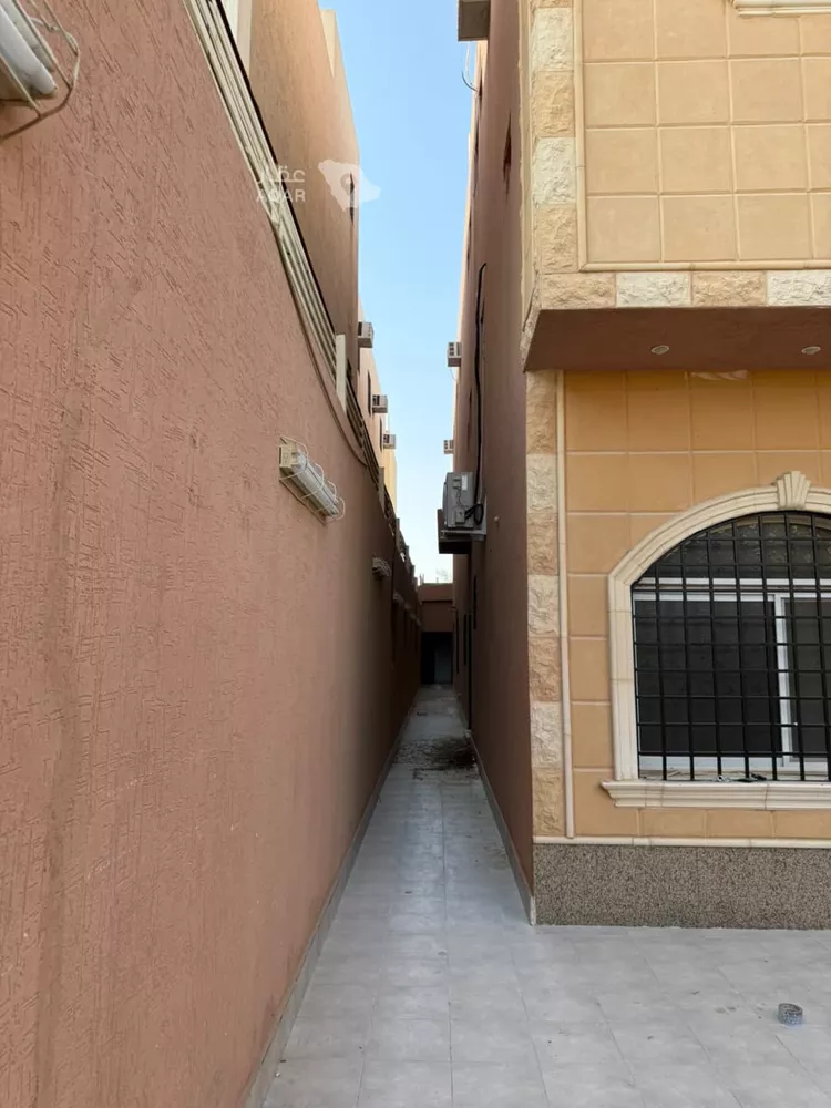 Floor for Rent in Riyadh Al Maizilah 25