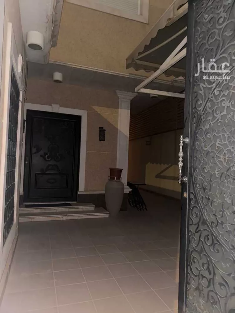 فيلا للبيع في شارع الحجل, حي النفل, مدينة الرياض, منطقة الرياض صورة 2