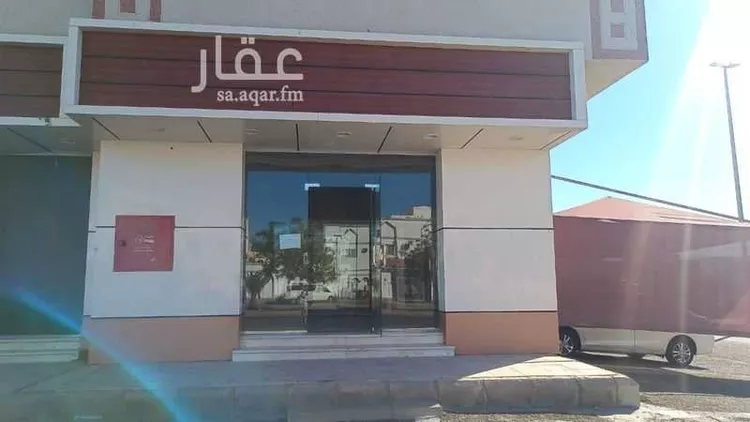 محل للإيجار في شارع علي ابن مسعد الباهلي, حي الدفاع, مدينة المدينة المنورة, منطقة المدينة المنورة صورة 2