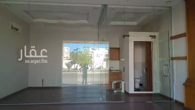 محل للإيجار في شارع علي ابن مسعد الباهلي, حي الدفاع, مدينة المدينة المنورة, منطقة المدينة المنورة صورة 4