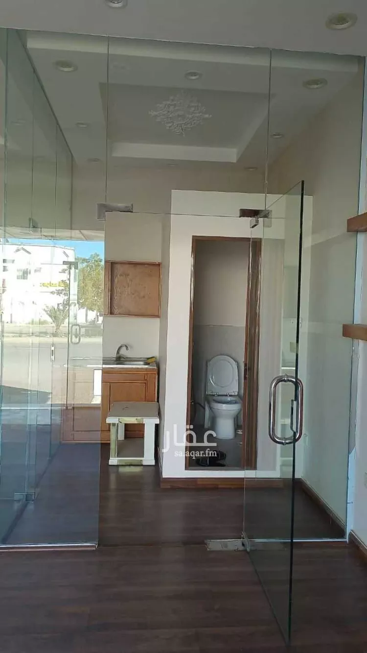 محل للإيجار في شارع علي ابن مسعد الباهلي, حي الدفاع, مدينة المدينة المنورة, منطقة المدينة المنورة صورة 5