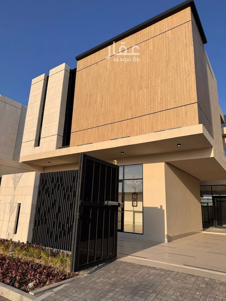 فيلا للبيع في شارع 158 السيف, حي السيف, مدينة الدمام, المنطقة الشرقية صورة 2