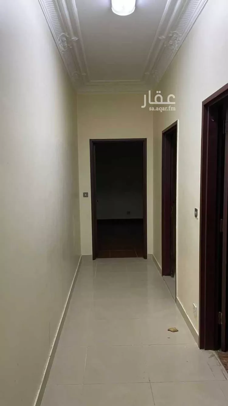 فيلا للبيع في شارع عبيدالله ابن ابي يزيد, حي الإسكان, مدينة بريدة, منطقة القصيم صورة 2