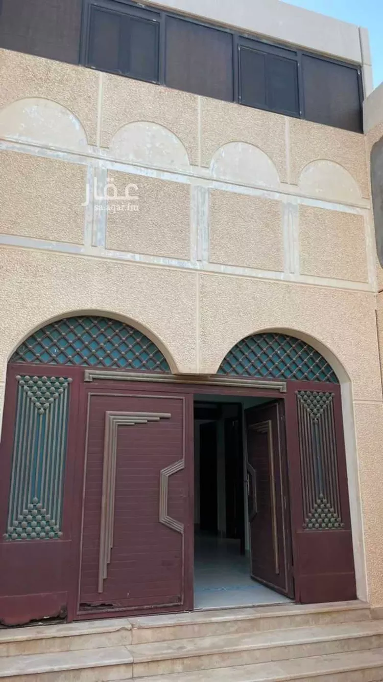 فيلا للبيع في شارع عبيدالله ابن ابي يزيد, حي الإسكان, مدينة بريدة, منطقة القصيم 6