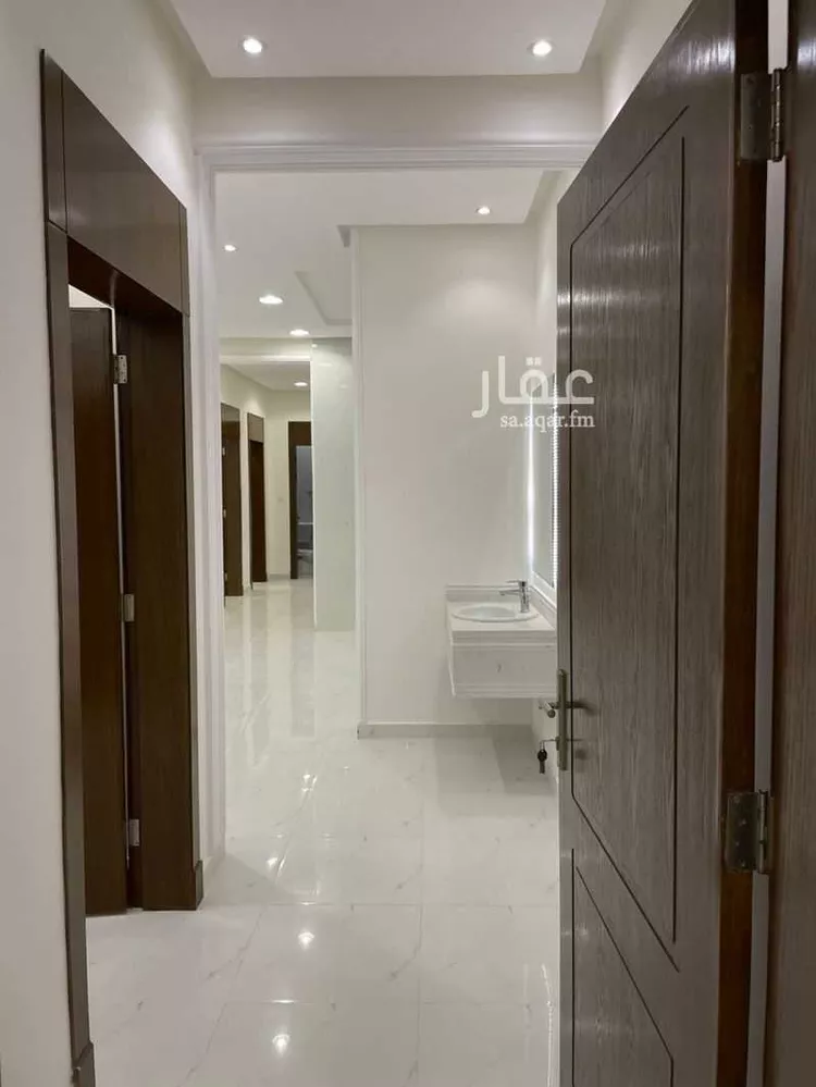 شقة للبيع في شارع عبدالله البغدادي, حي الملك فيصل, مدينة الرياض, منطقة الرياض صورة 5