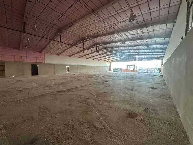 Shop for Rent in Al Bukayriyah Al Fahd 12