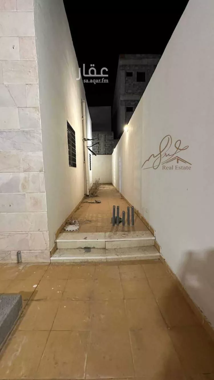 دور للبيع في شارع عمر ابن احمد ابن هبة الله, حي أبوكبير, مدينة المدينة المنورة, منطقة المدينة المنورة صورة 4