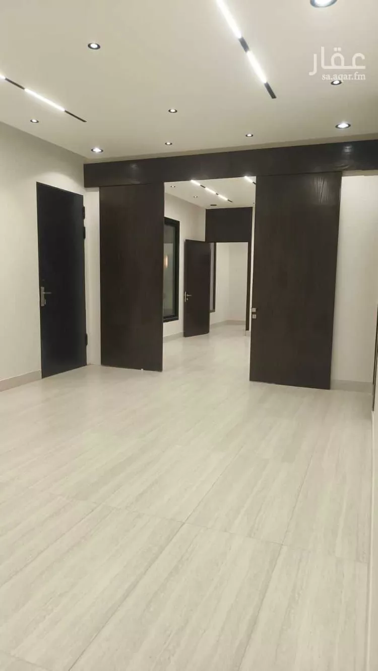 دور للبيع في شارع السلطان قابوس, حي المعيزيلة, مدينة الرياض, منطقة الرياض صورة 2