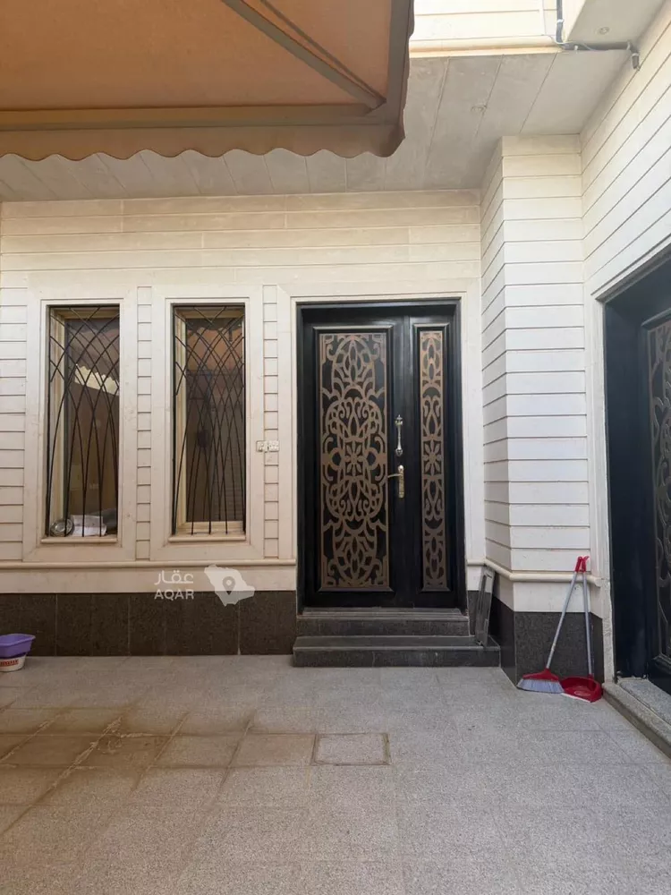 Villa for Sale in Riyadh Al Qadisiyah صورة 3