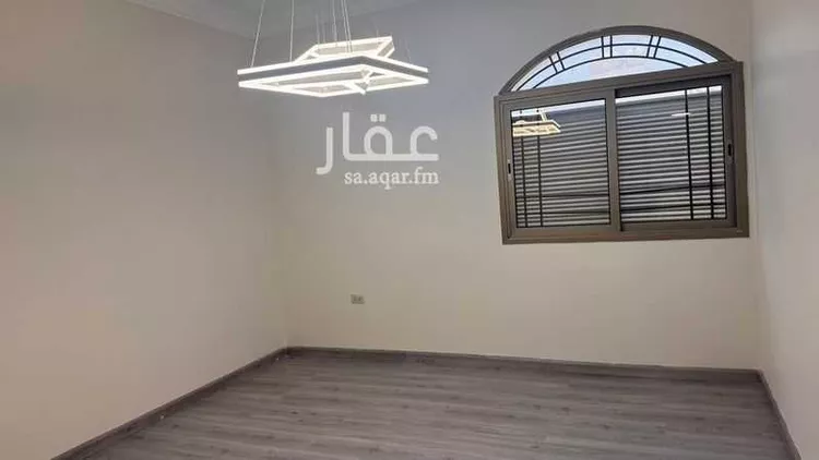 عمارة للإيجار في شارع شداد بن اسيد, حي الحمراء, مدينة الجبيل, المنطقة الشرقية