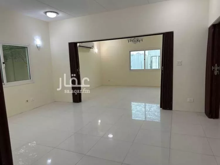 فيلا للبيع في شارع طريق الينابيع, مدينة مدينه الجبيل الصناعيه, المنطقة الشرقية صورة 3