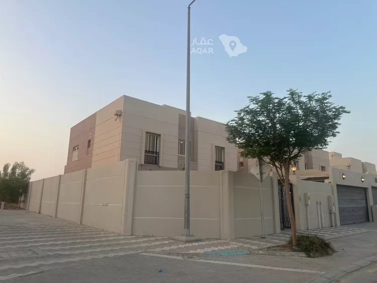 فيلا للبيع في شارع السنابل 4, حي المطرفية, مدينة مدينه الجبيل الصناعيه, المنطقة الشرقية
