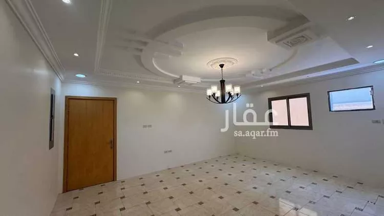 عمارة للإيجار في شارع شداد بن اسيد, حي الحمراء, مدينة الجبيل, المنطقة الشرقية صورة 2